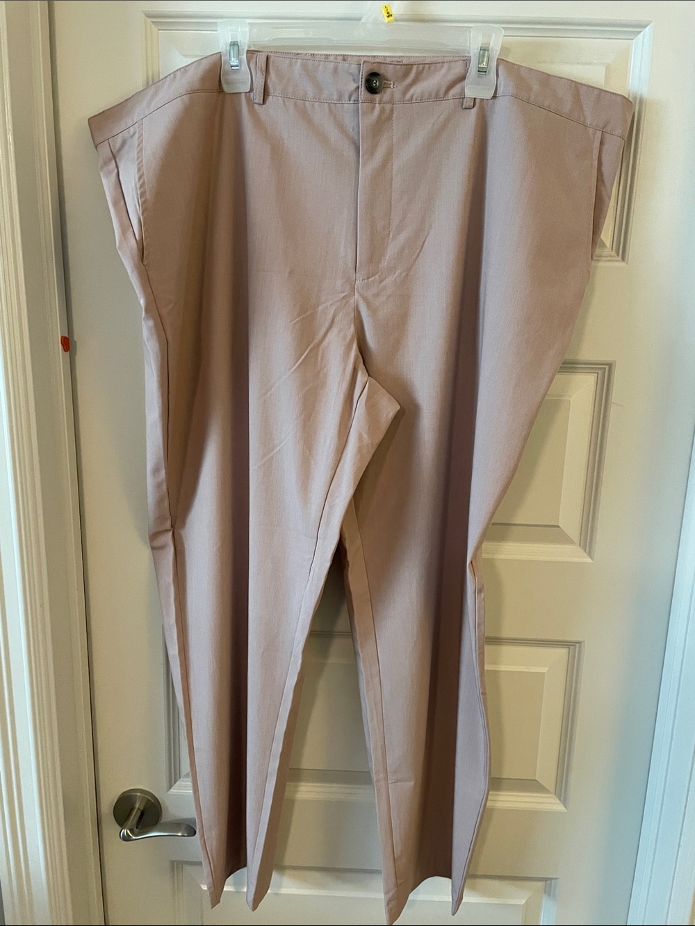 SHEIN Men's Straight-Leg Dress Pants in Dusty Rose